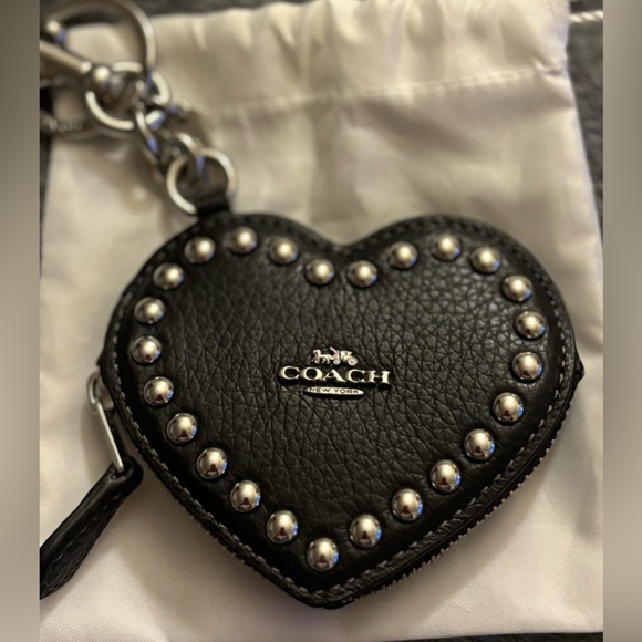 WOW* NWT COACH Studded Heart Coin Pouch & Keychain** - Picture 3 of 8